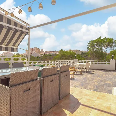 Apartment 3 Bedroom Amazing In Torrevieja