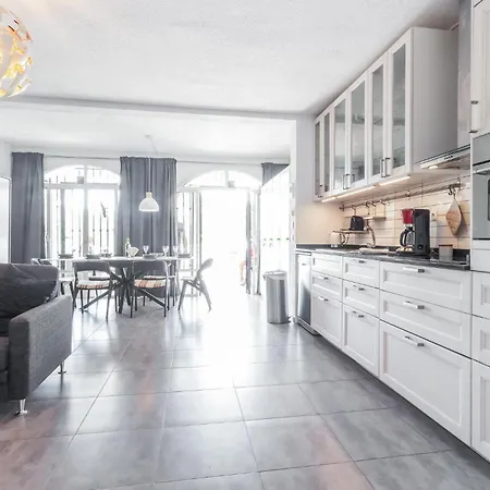 Pet Friendly In Apartmán