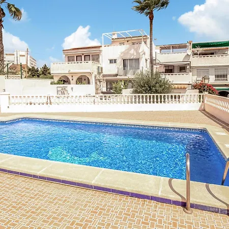 Apartment 3 Bedroom Amazing In *